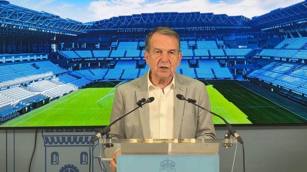 Abel Caballero insta a la RFEF que "comunique a la FIFA que tras la renuncia de Málaga Vigo debe ocupar su lugar"
