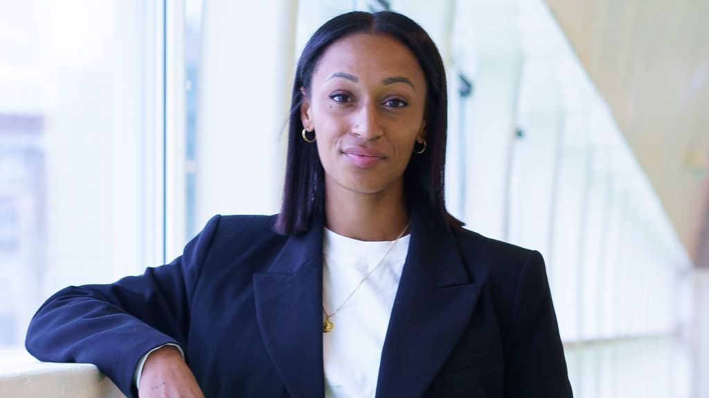 Ana Peleteiro carga contra Ana Obregón tras ser madre por gestación subrogada: “Acaba de comprar un bebé”