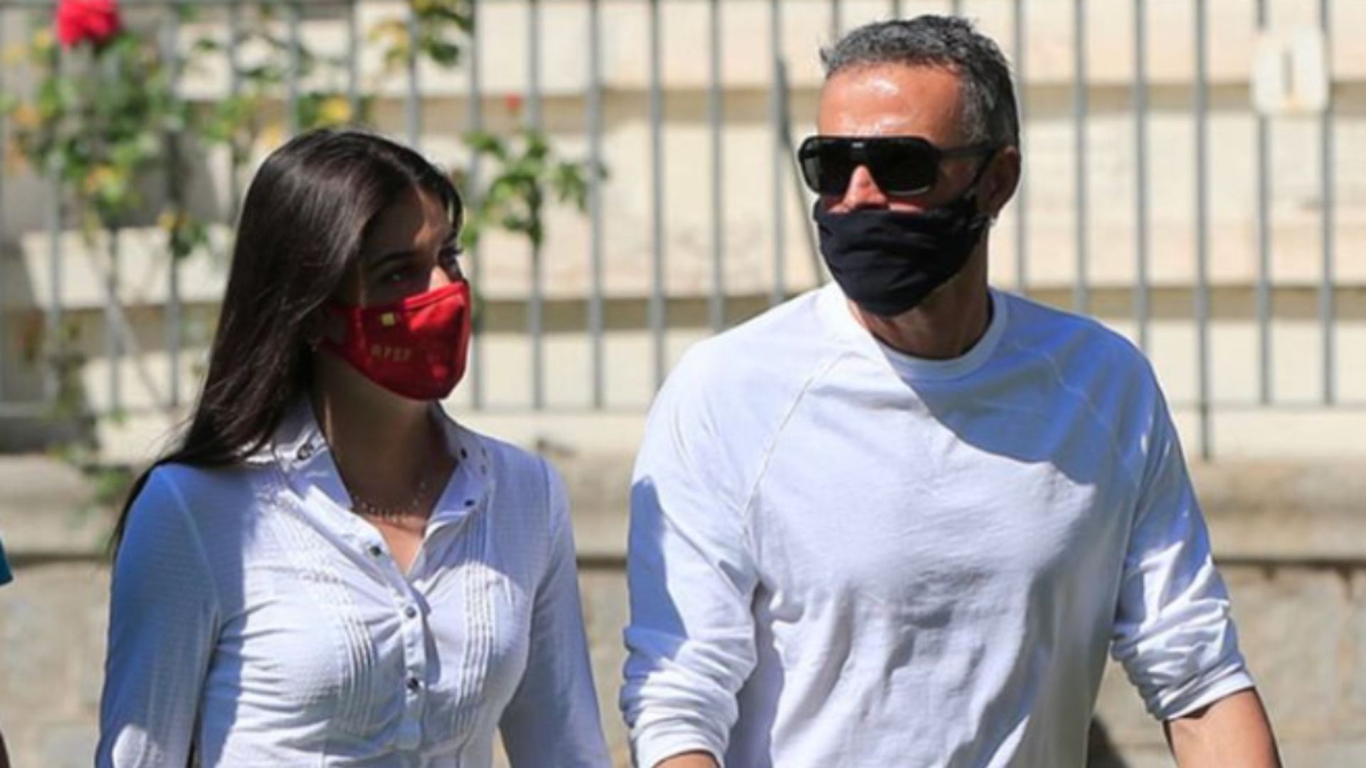 sira_martinez_junto_a_su_padre_luis_enrique__siramartinezc.jpg sira_martinez_junto_a_su_padre_luis_enrique__siramartinezc.jpg