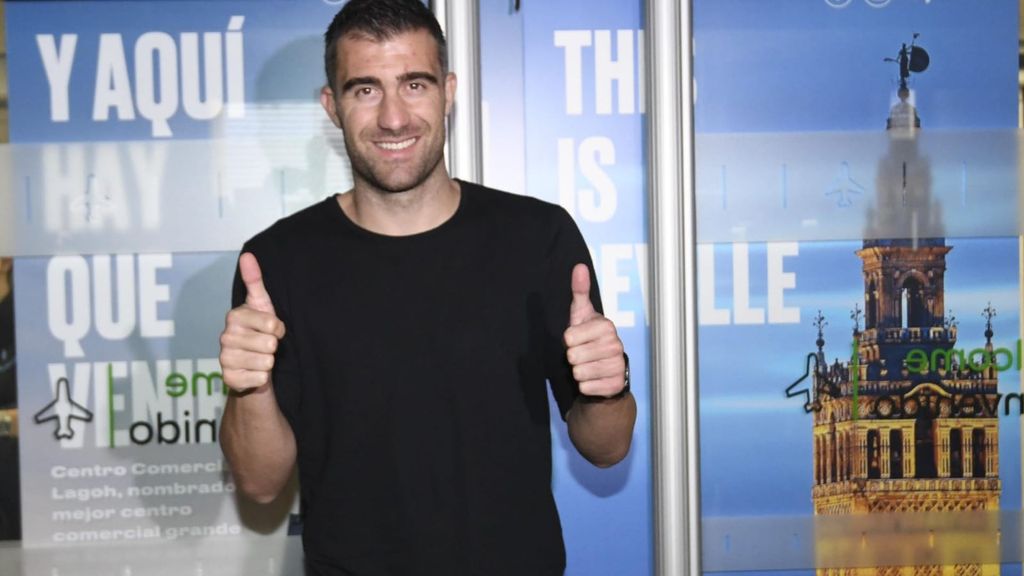 Sokratis llega para firmar con el Betis