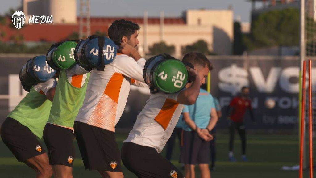 Soler y Gayà altas para el Camp Nou