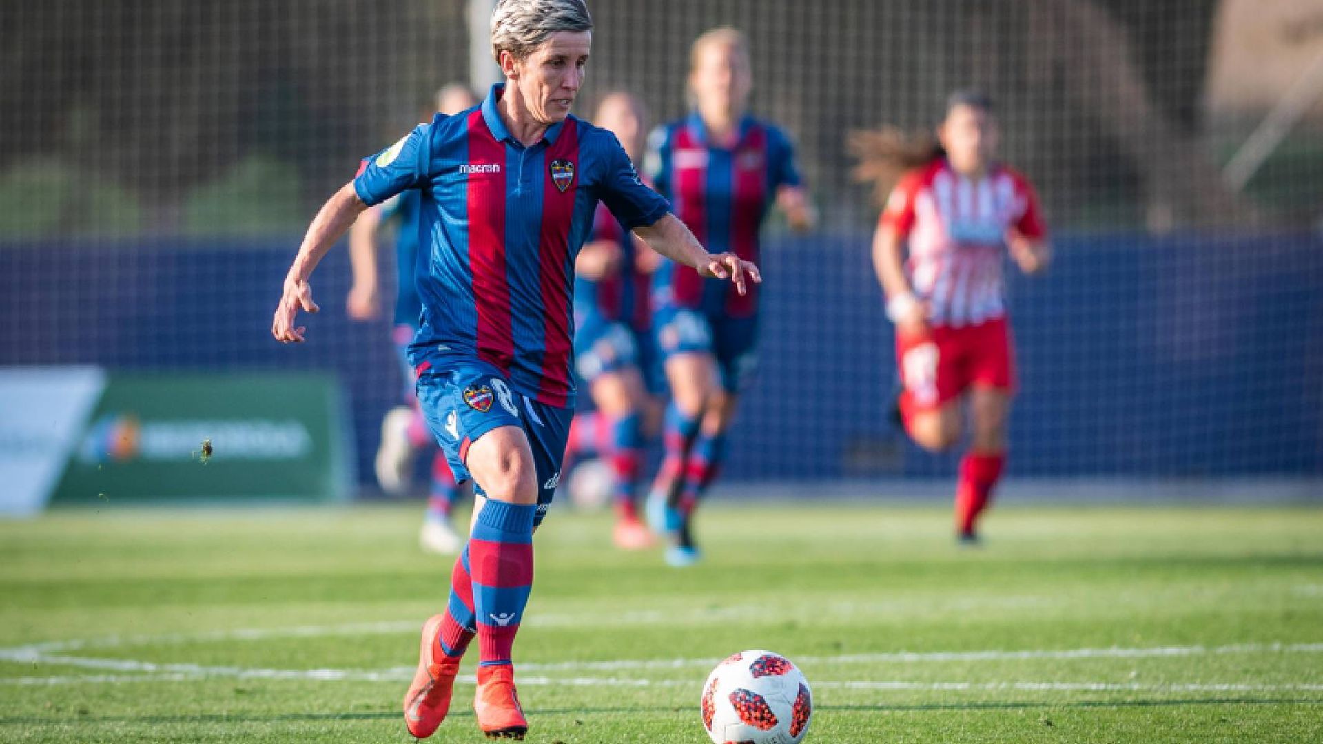 soni_levante_femeninojpg.jpg soni_levante_femeninojpg.jpg