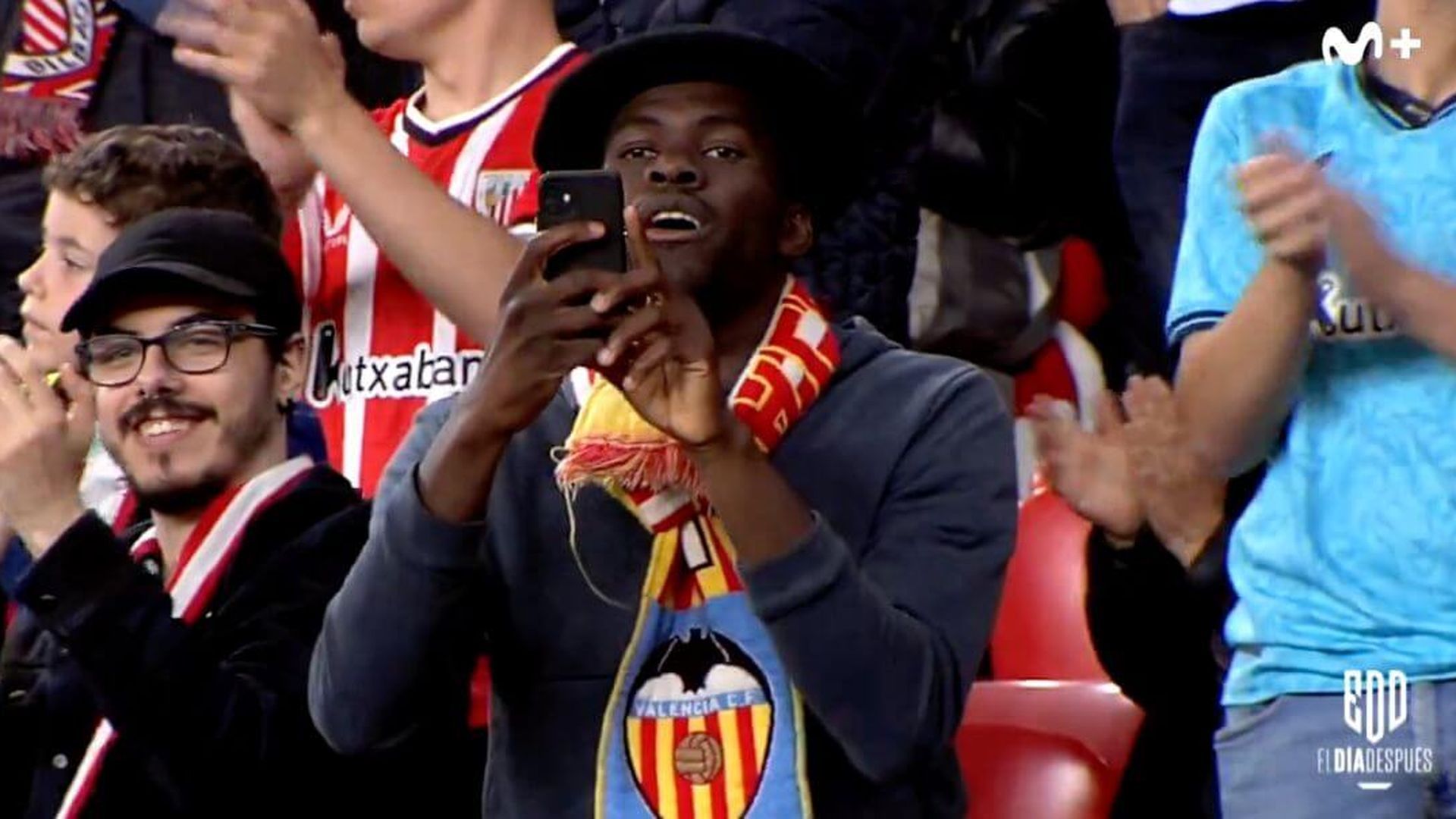 taj_adeyemi_aficionado_del_valencia_cf.jpeg