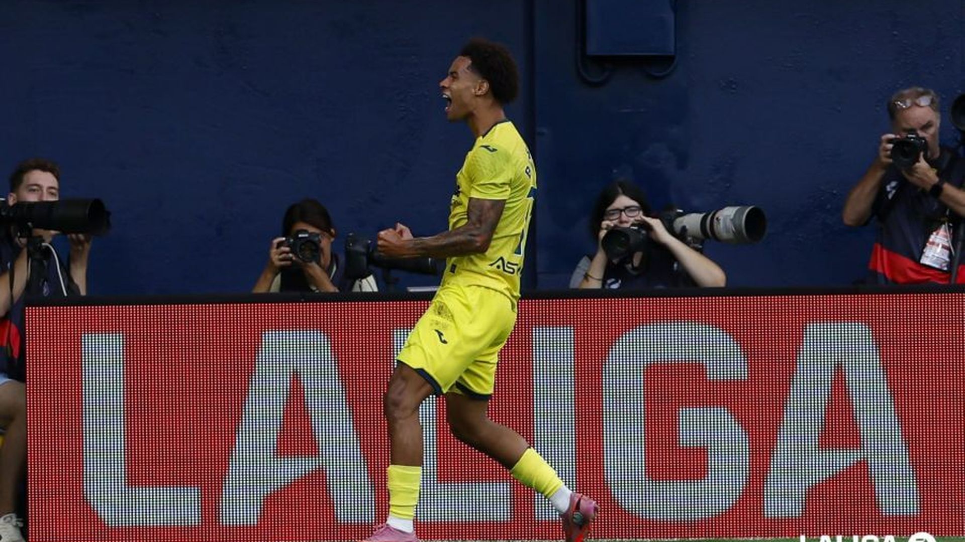 tajon_buchanan_celebra_uno_de_sus_goles_ante_el_girona_foto_laliga_001.jpeg tajon_buchanan_celebra_uno_de_sus_goles_ante_el_girona_foto_laliga_001.jpeg