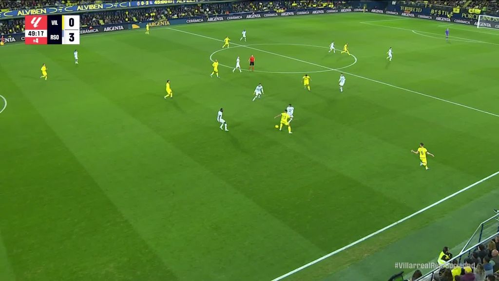 Take Kubo coloca el tercero justo antes del descanso (0-3)