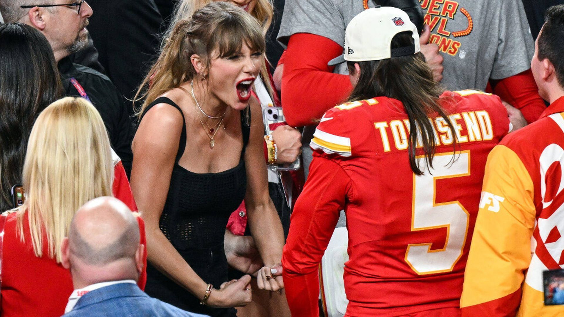 taylor_swift_y_townsend_en_la_celebracion_de_la_super_bowl_2024_foto_cordon_press.jpg taylor_swift_y_townsend_en_la_celebracion_de_la_super_bowl_2024_foto_cordon_press.jpg