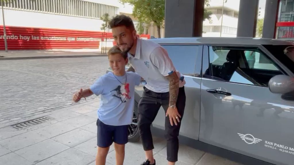 Telles llega al Sánchez-pizjuan para firmar el contrato