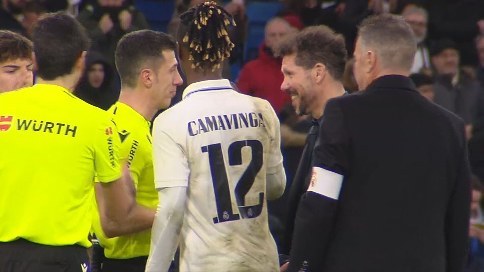 termina_el_partido_y_simeone_se_va_a_hablar_con_soto_grado____le_dije_que_si_tenia_alg.jpeg termina_el_partido_y_simeone_se_va_a_hablar_con_soto_grado____le_dije_que_si_tenia_alg.jpeg