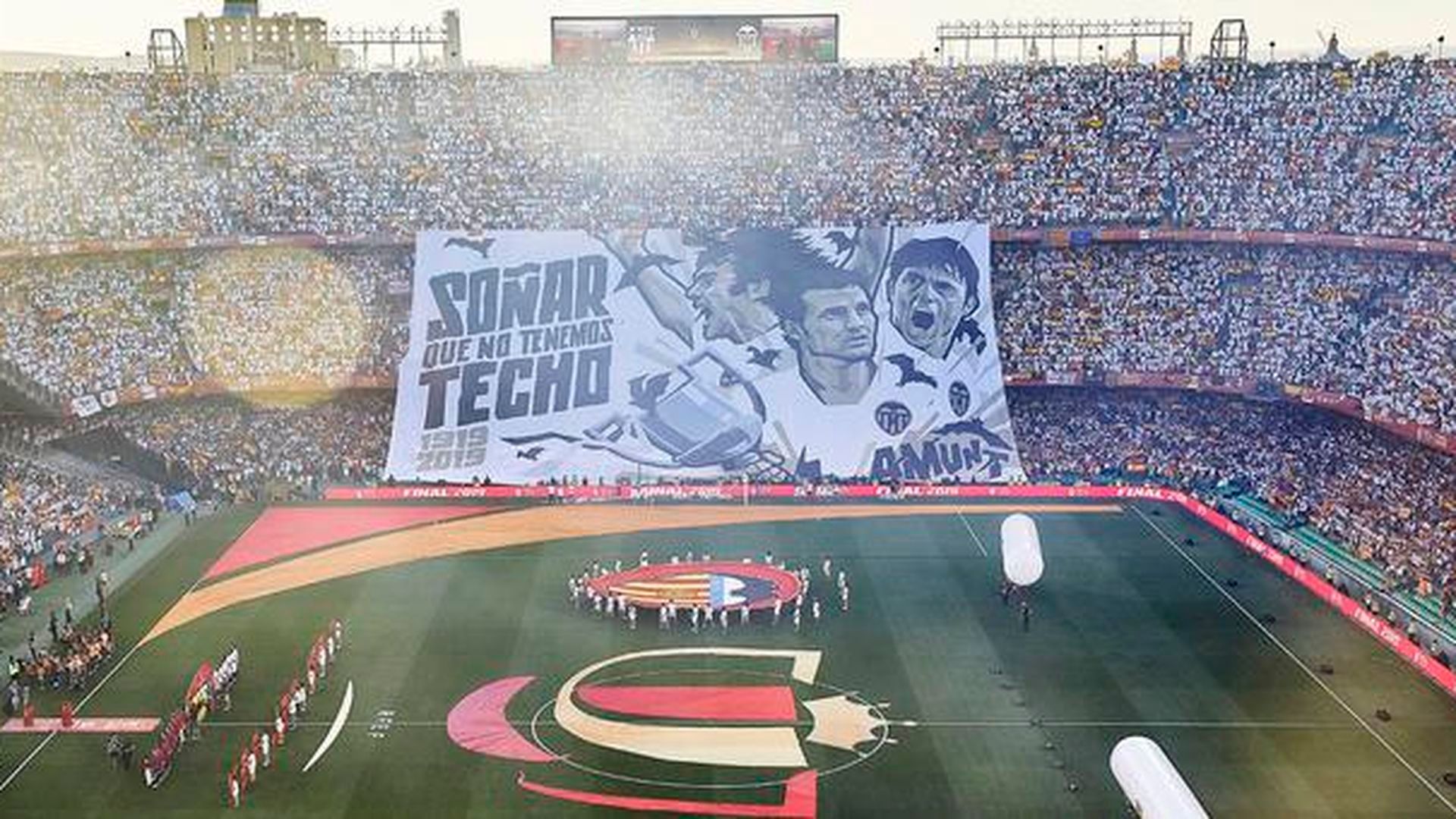 tifo_en_la_final_de_copa_del_rey_.jpg