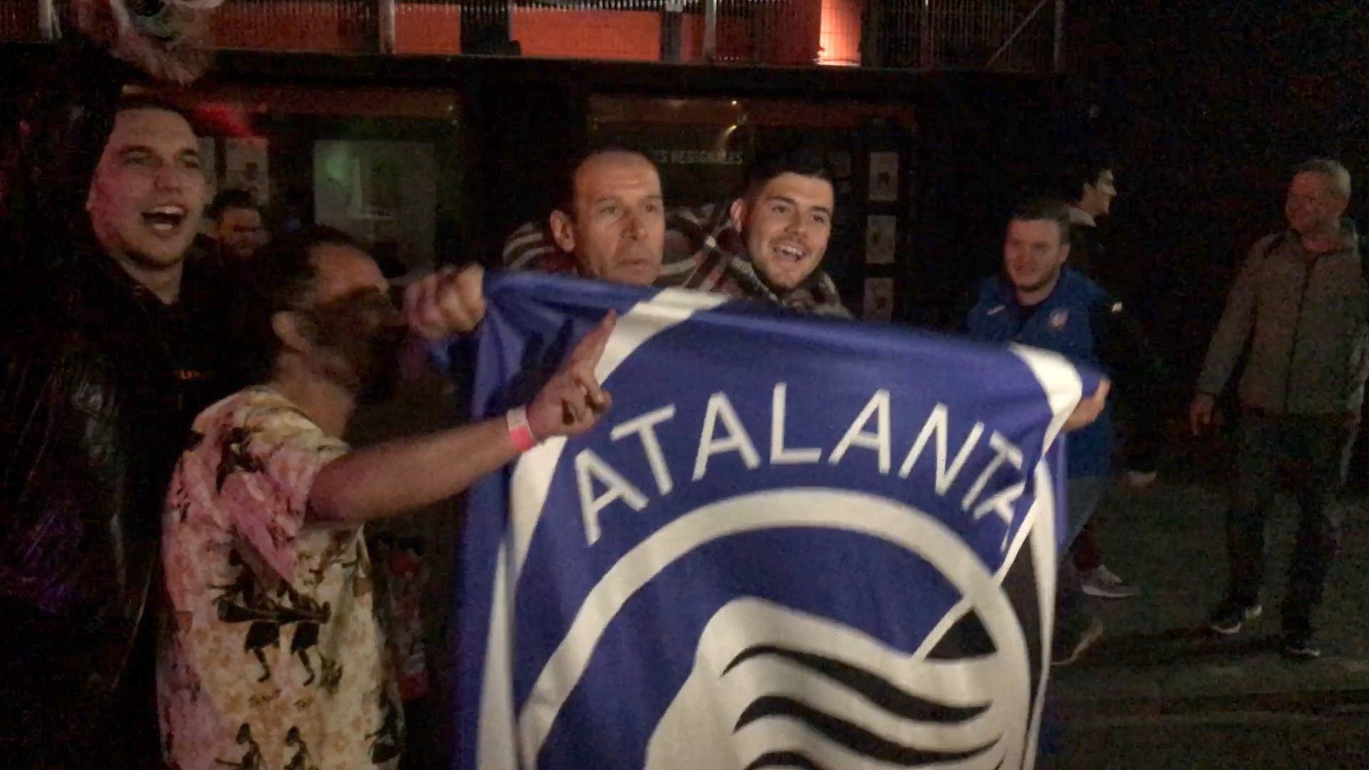 tifosi_del_atalanta_de_juerga_en_valencia_002.jpg