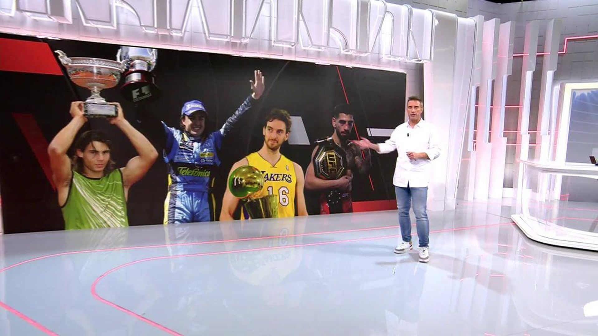 topuria_se_une_al_olimpo_de_leyendas_deportivas_espanolas.jpg topuria_se_une_al_olimpo_de_leyendas_deportivas_espanolas.jpg