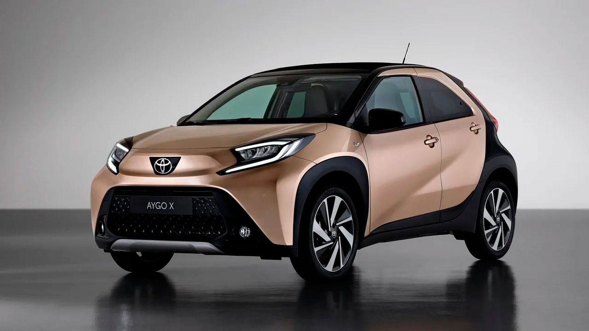 toyota_aygo_x_cross1jpg.jpg