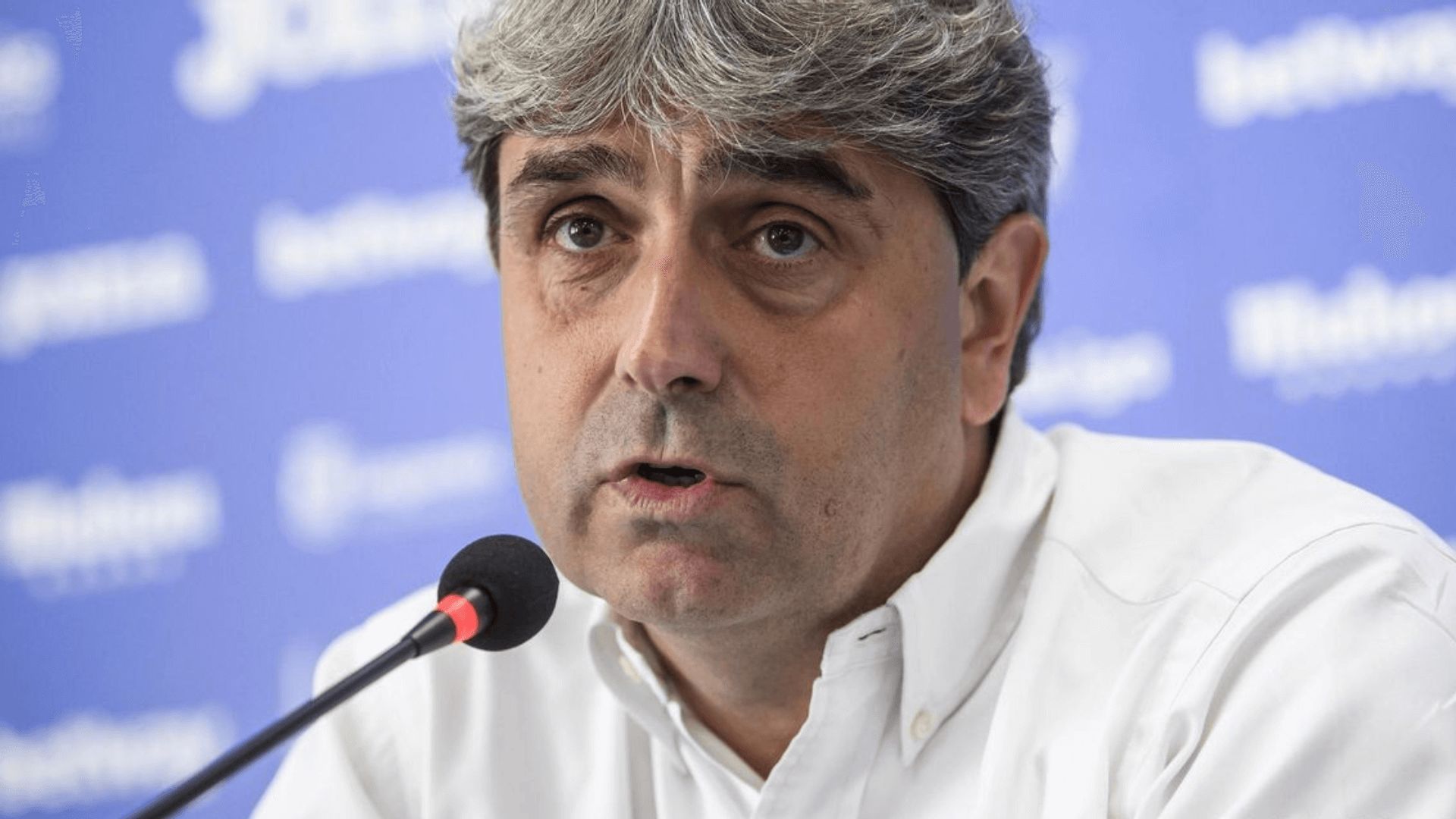 txema_indias_durante_una_comparecencia_de_prensa.png txema_indias_durante_una_comparecencia_de_prensa.png