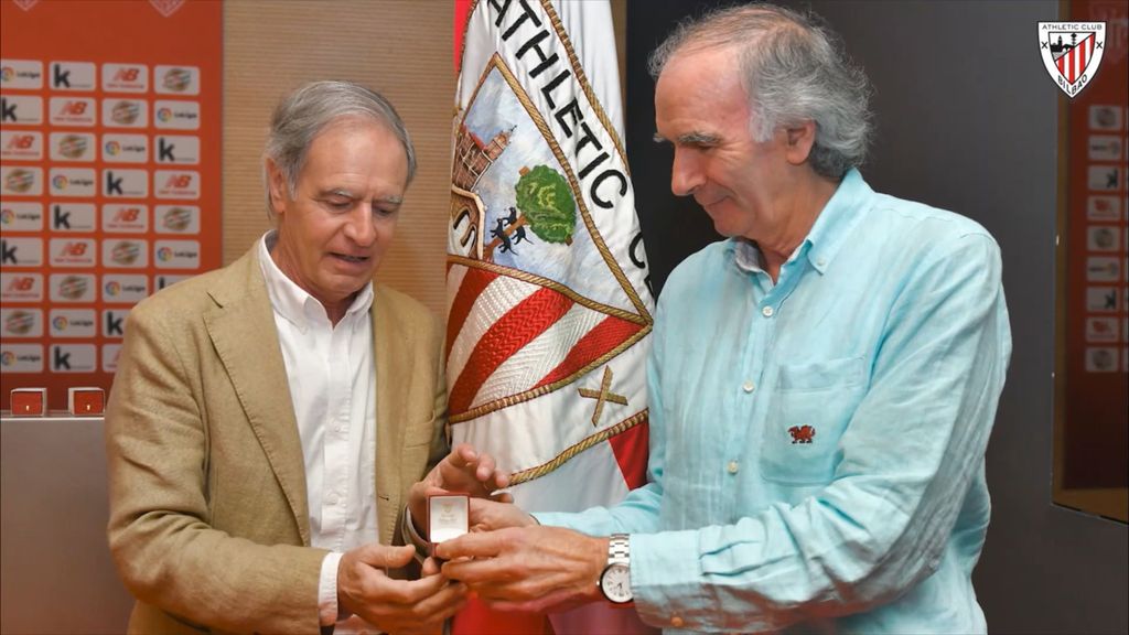 Iribar: "Txetxu Rojo ha sido un jugador excepcional"