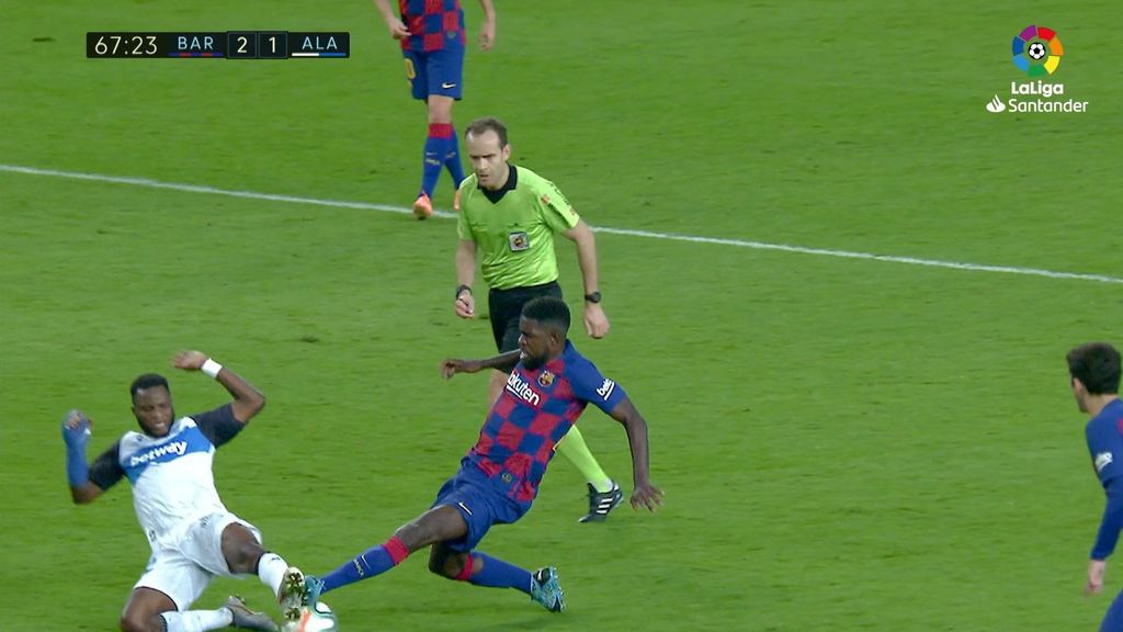 Barcelona-Alavés: Pugna de Umtiti y Wakaso (jornada 18)