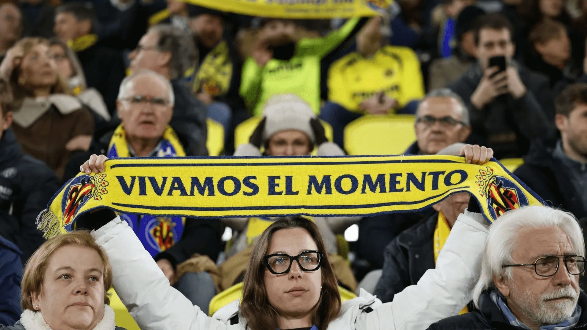 una_aficionada_del_villarreal_en_la_ceramica_foto_efe.png