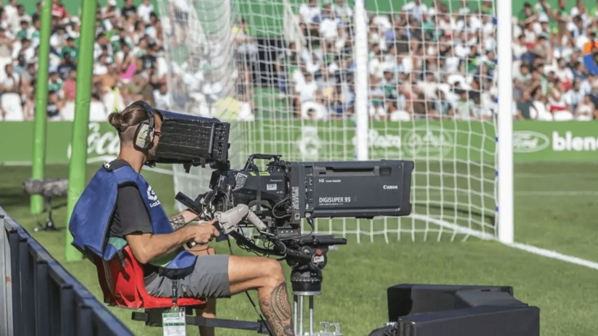 una_camara_de_television_en_el_estadio_del_racing_foto_efe.png una_camara_de_television_en_el_estadio_del_racing_foto_efe.png