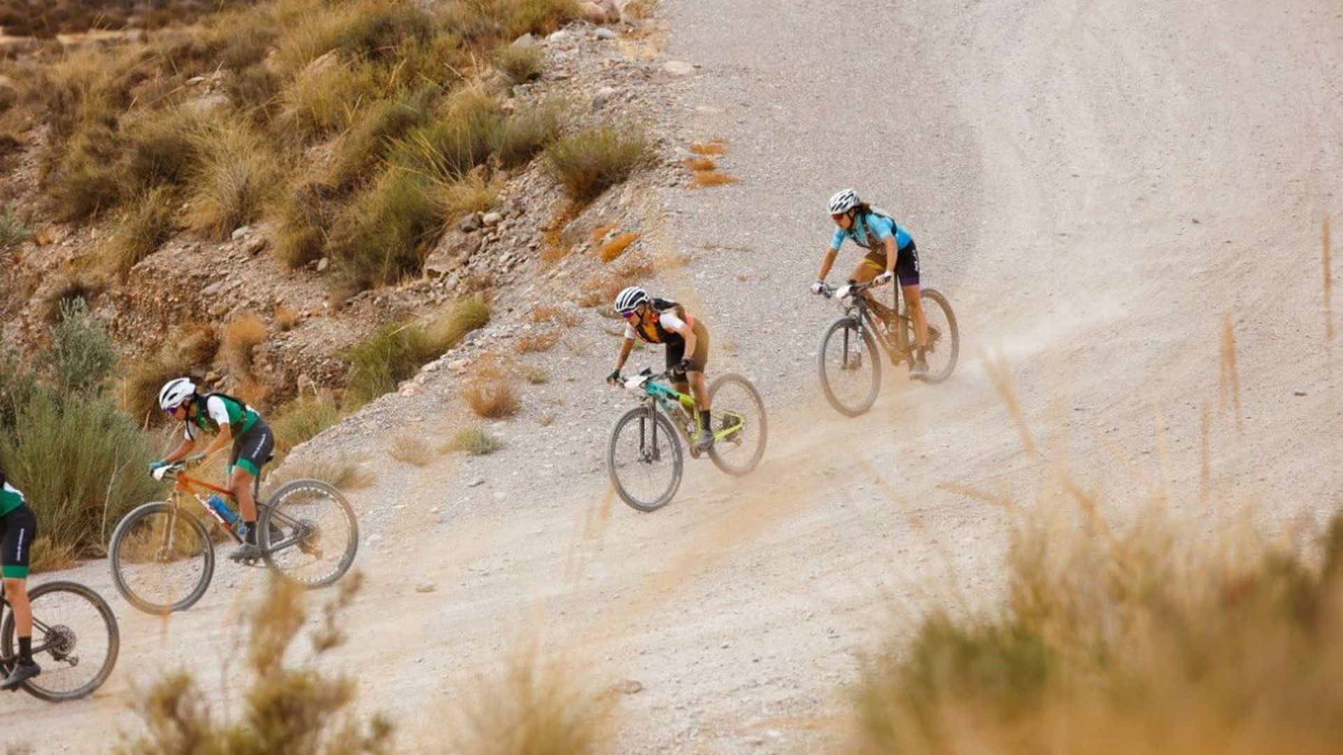 una_de_las_etapas_en_el_desierto_de_tabernas_foto_redes_sociales_titan_desert_almeria_001.png una_de_las_etapas_en_el_desierto_de_tabernas_foto_redes_sociales_titan_desert_almeria_001.png