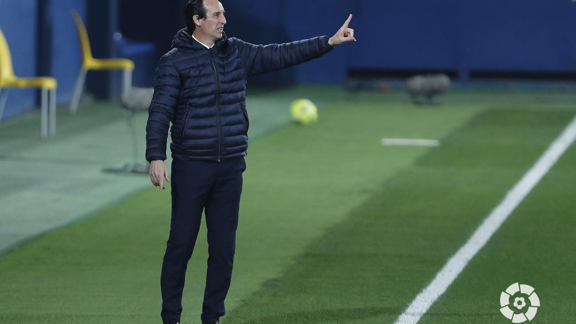 unai_emery_da_indicaciones_en_un_partido_del_villarreal_foto_laliga_003.jpg