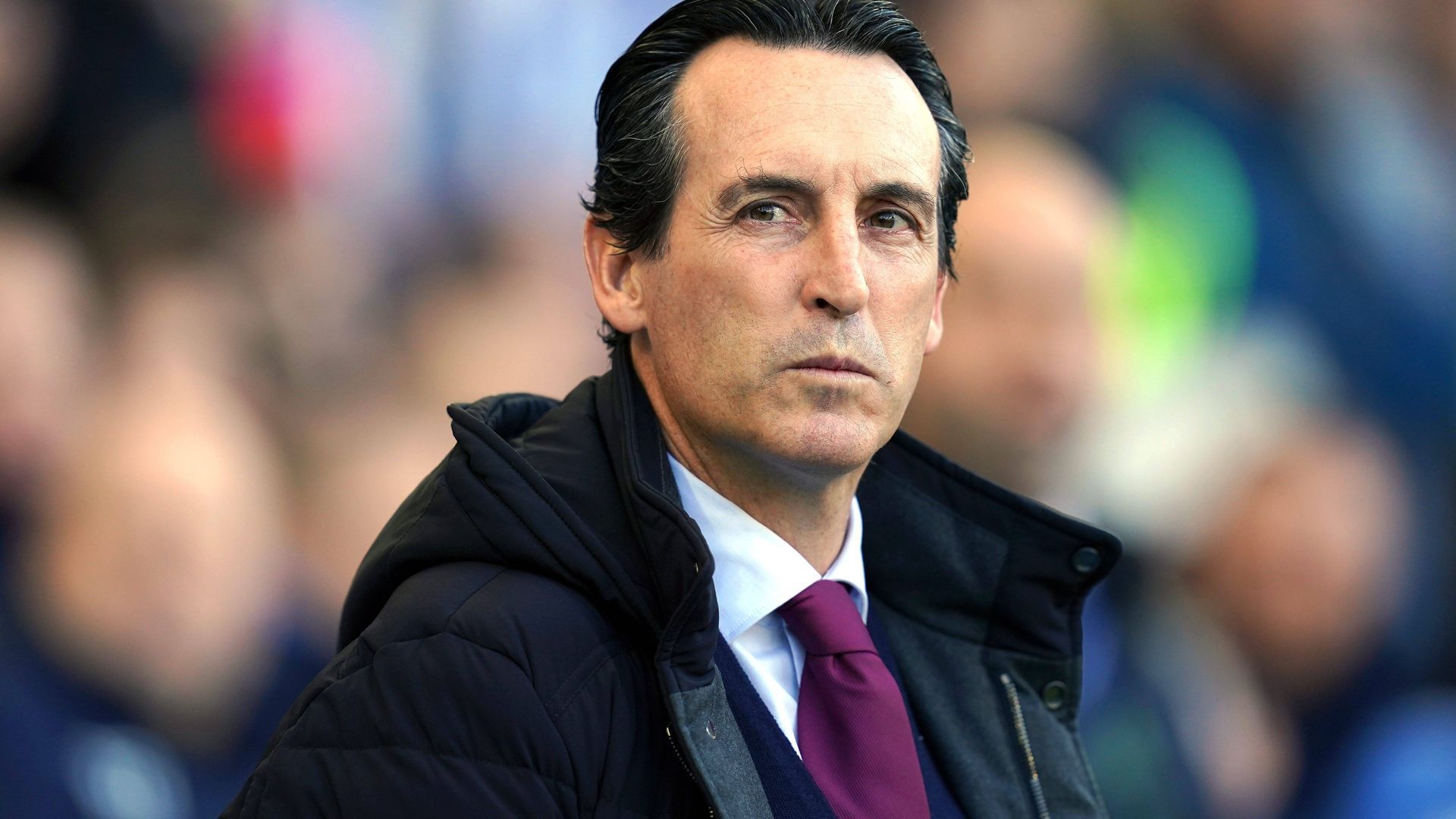 unai_emery_tecnico_del_aston_villa.jpg