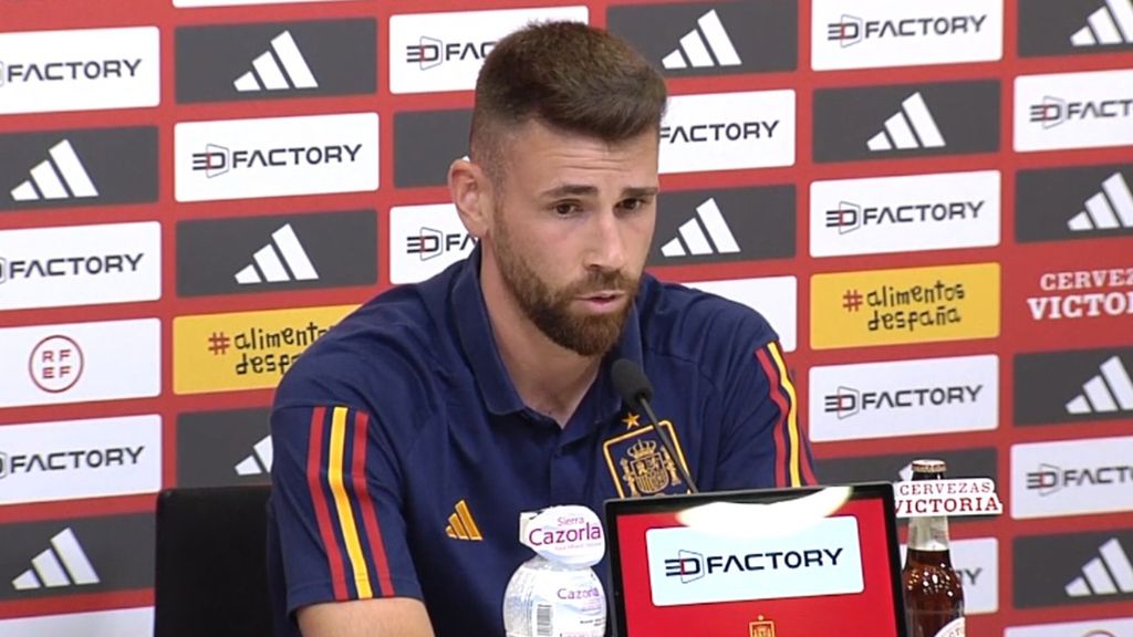 (Mediaset) El apoyo de Unai Simón a Ian Mackay