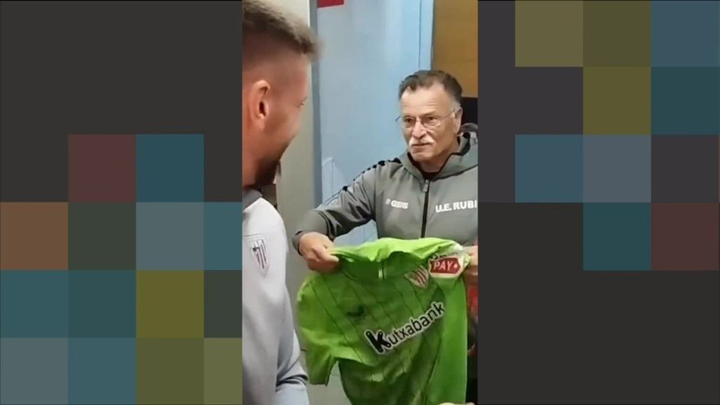 Unai Simón regala su camiseta al utillero del Rubí