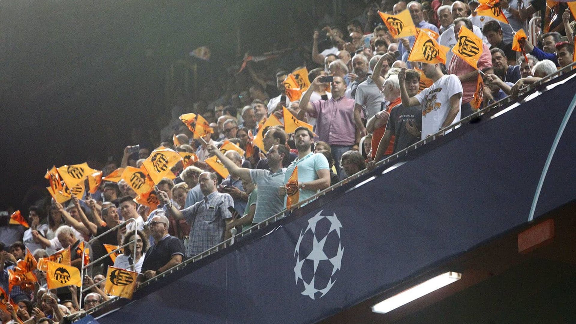 valencia_ajax_foto_lazaro_de_la_pena__valencia_cf.jpeg