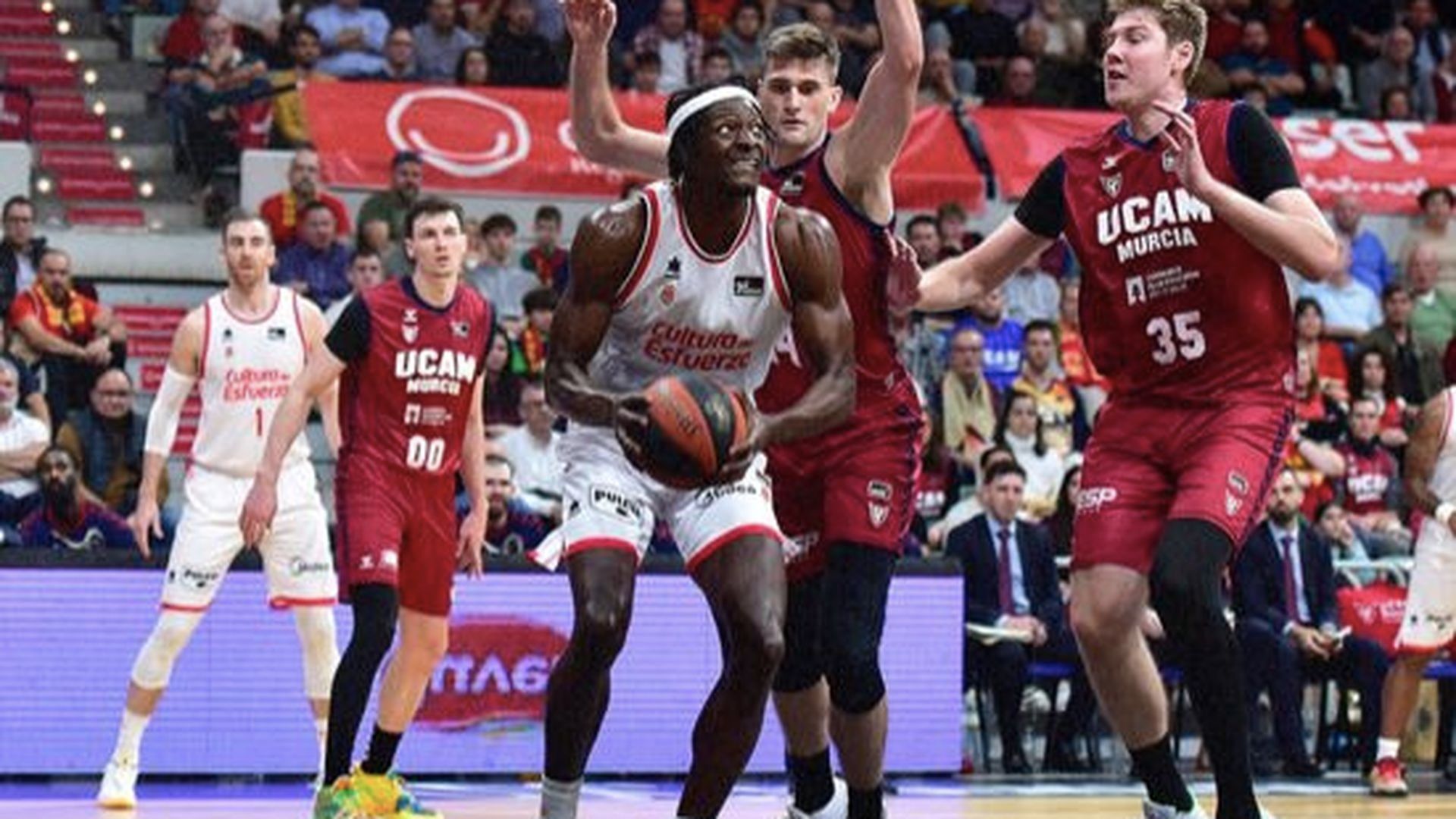 valencia_basket_001.png valencia_basket_001.png