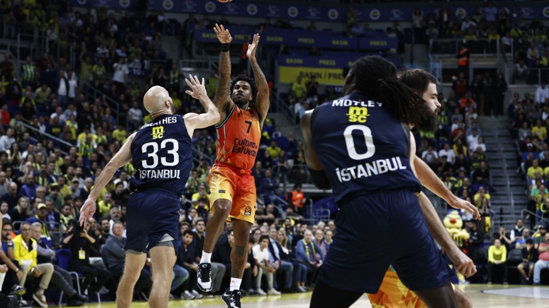 valencia_basket_a_volver_a_la_senda_de_la_victoria_ante_fenerbahce_beko_istanbul_foto_.jpg
