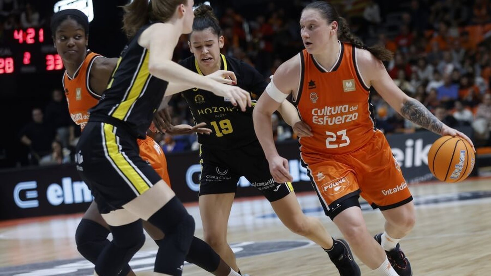 valencia_basket_arranca_la_defensa_del_titulo_de_copa_de_la_reina_ante_hozono_global_j_001.jpg valencia_basket_arranca_la_defensa_del_titulo_de_copa_de_la_reina_ante_hozono_global_j_001.jpg