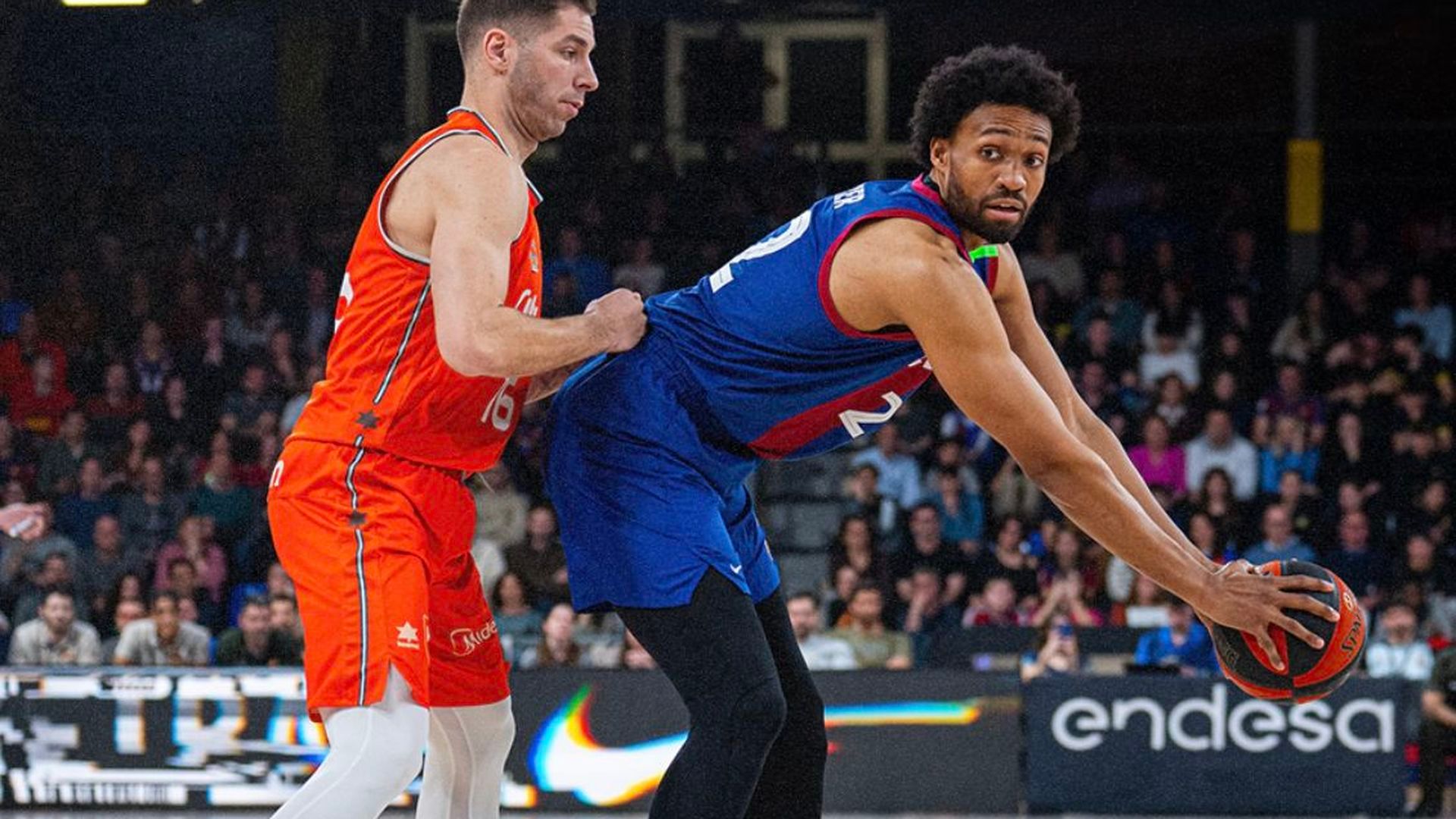 valencia_basket_asalta_el_palau_blaugrana_76_79.png valencia_basket_asalta_el_palau_blaugrana_76_79.png