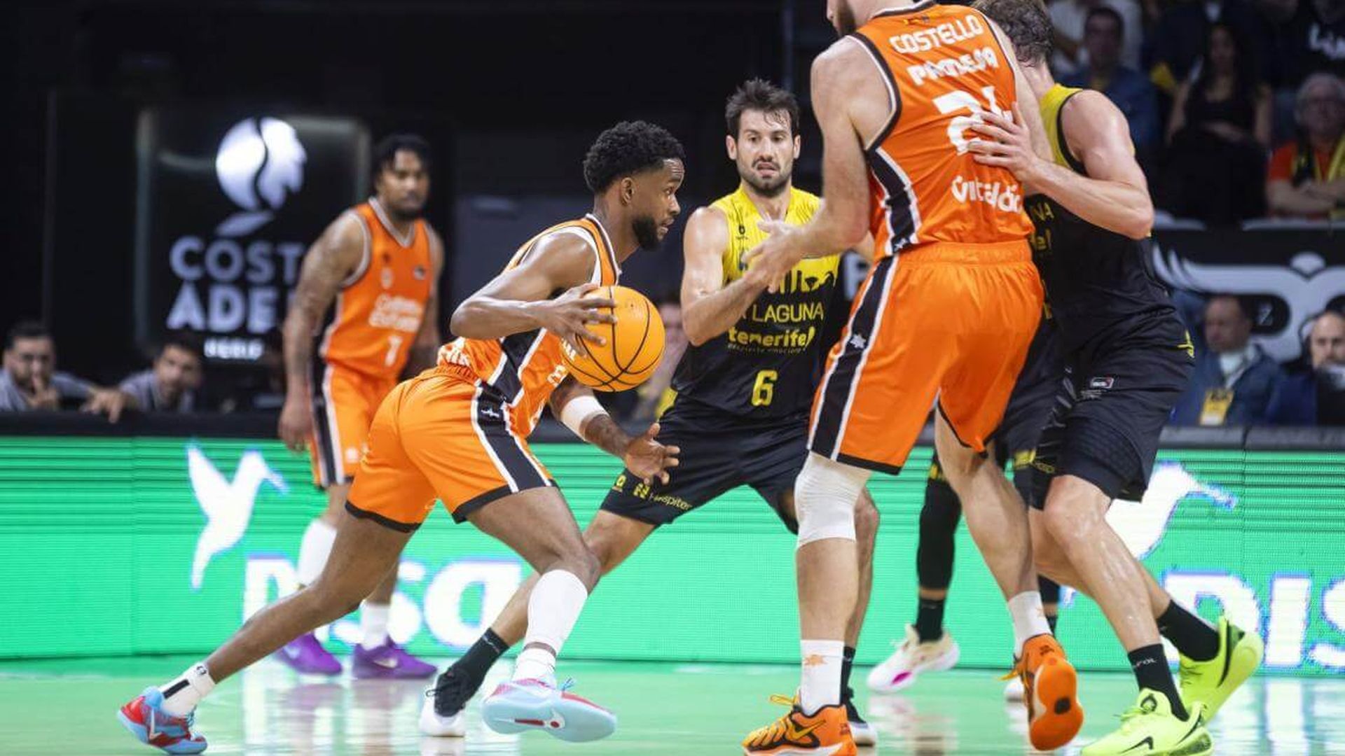 valencia_basket_busca_asaltar_la_fortaleza_de_la_laguna_tenerife_y_pasar_a_la_final_001.jpg