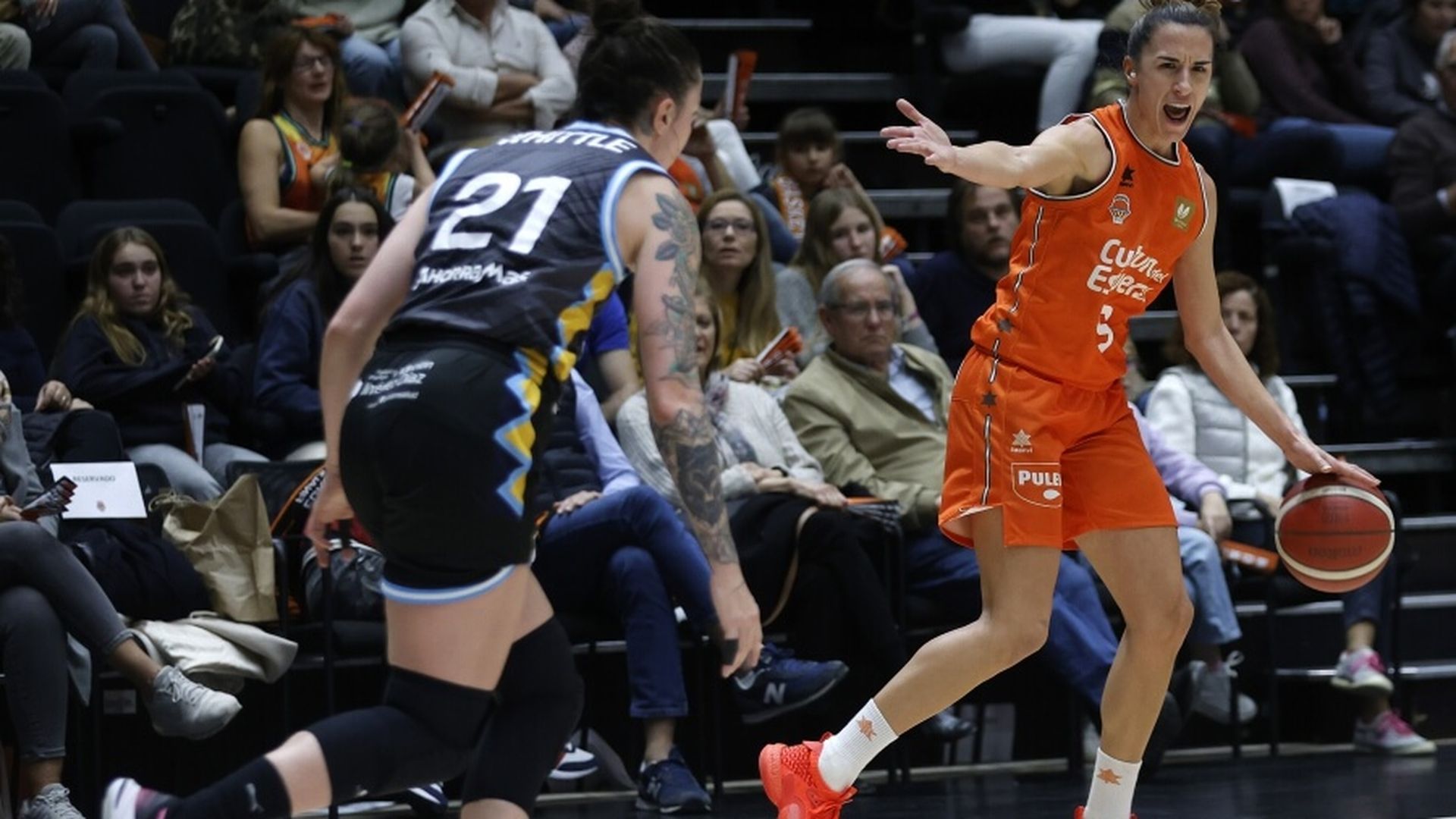 valencia_basket_busca_revertir_la_dinamica_ante_movistar_estudiantes_001.jpg valencia_basket_busca_revertir_la_dinamica_ante_movistar_estudiantes_001.jpg