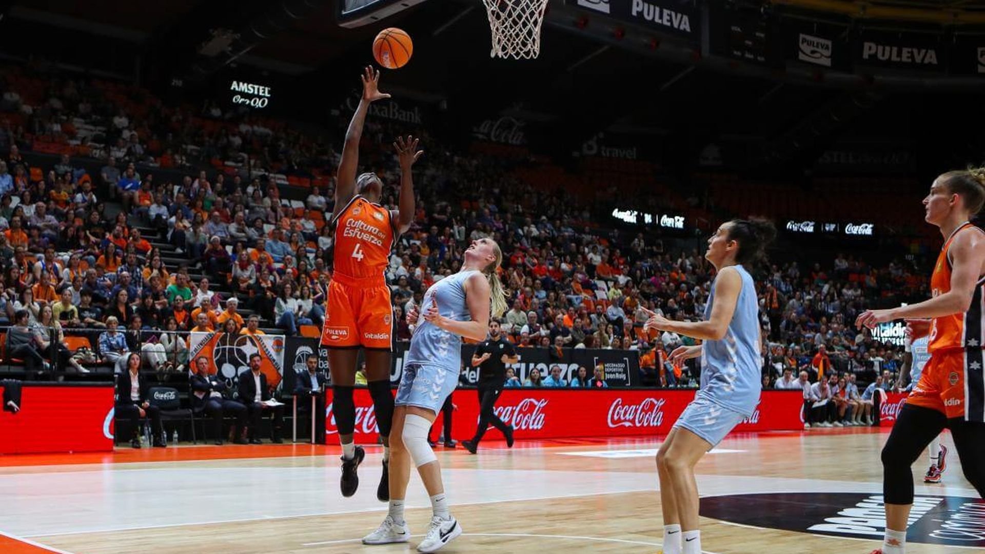 valencia_basket_confirma_la_segunda_plaza_tras_ganar_al_celta_y_espera_ya_al_joventut__001.jpg