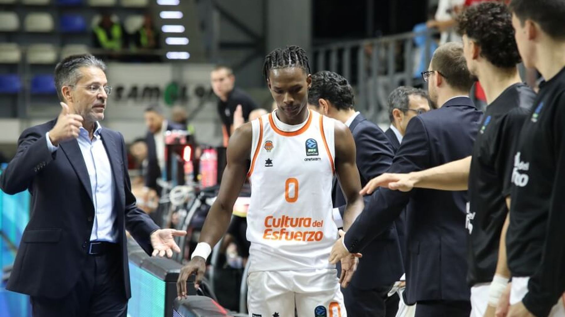 valencia_basket_debuta_en_manresa_001.jpg