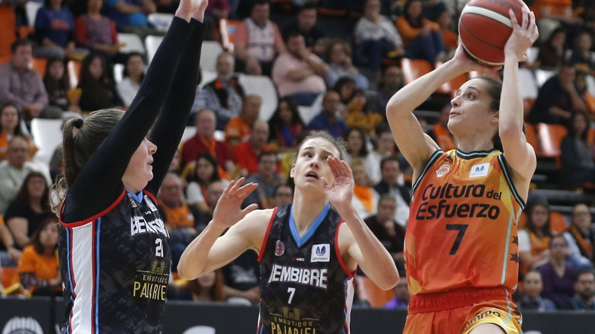 valencia_basket.jpg