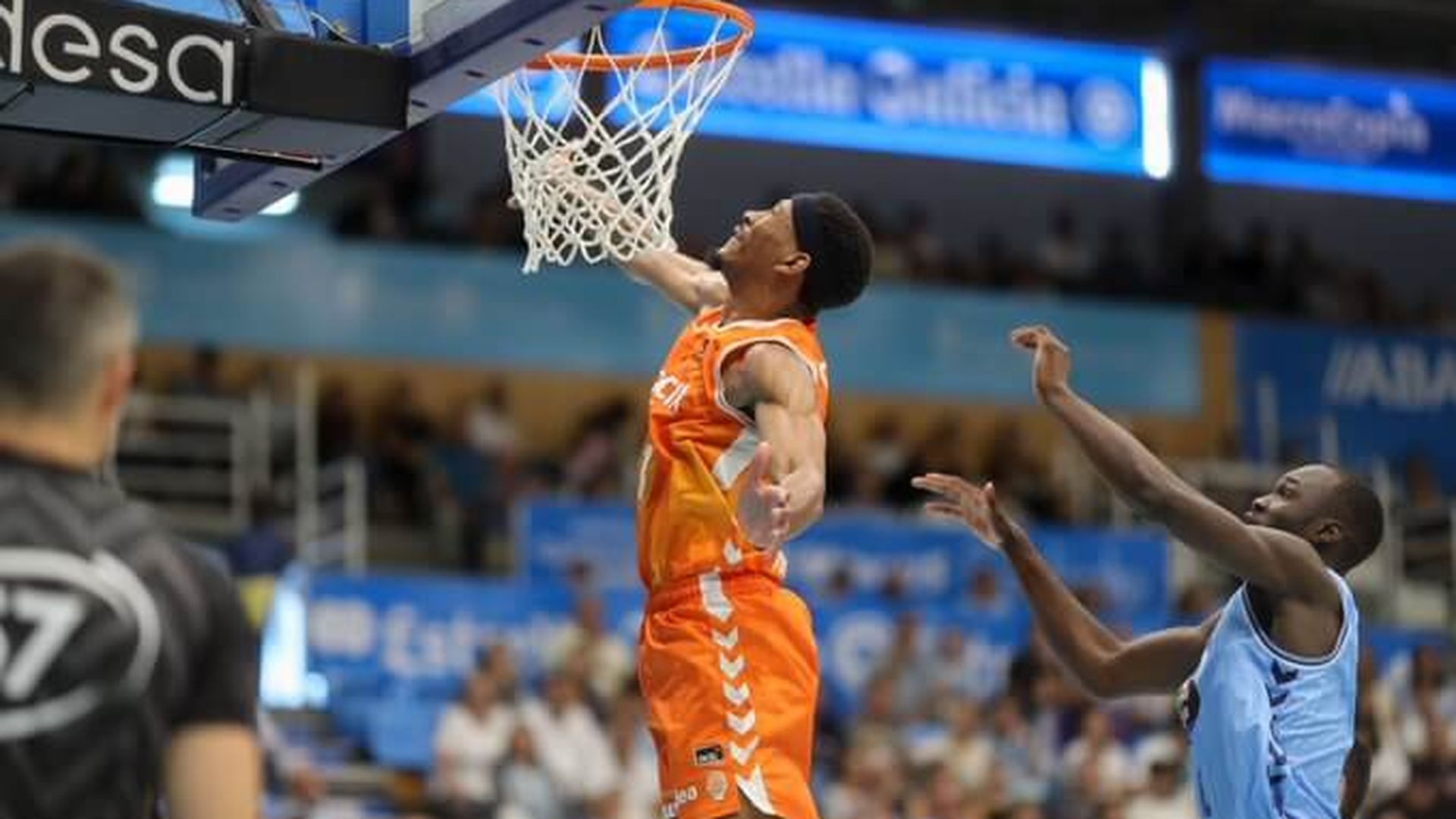 valencia_basket_logra_su_segunda_victoria_en_liga_endesa_llega_en_la_cancha_del_rio_br.jpeg valencia_basket_logra_su_segunda_victoria_en_liga_endesa_llega_en_la_cancha_del_rio_br.jpeg