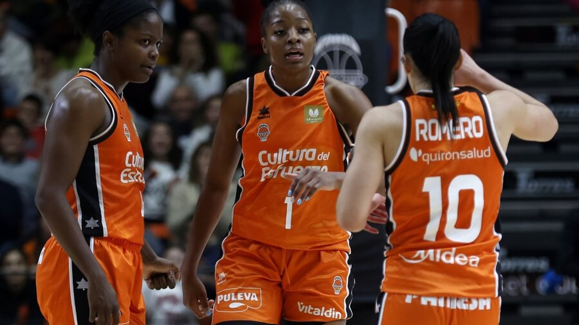 valencia_basket_recibe_a_cimsa_cbk_mersin_en_la_ida_de_semifinales_del_play_in_de_euro_001.jpg