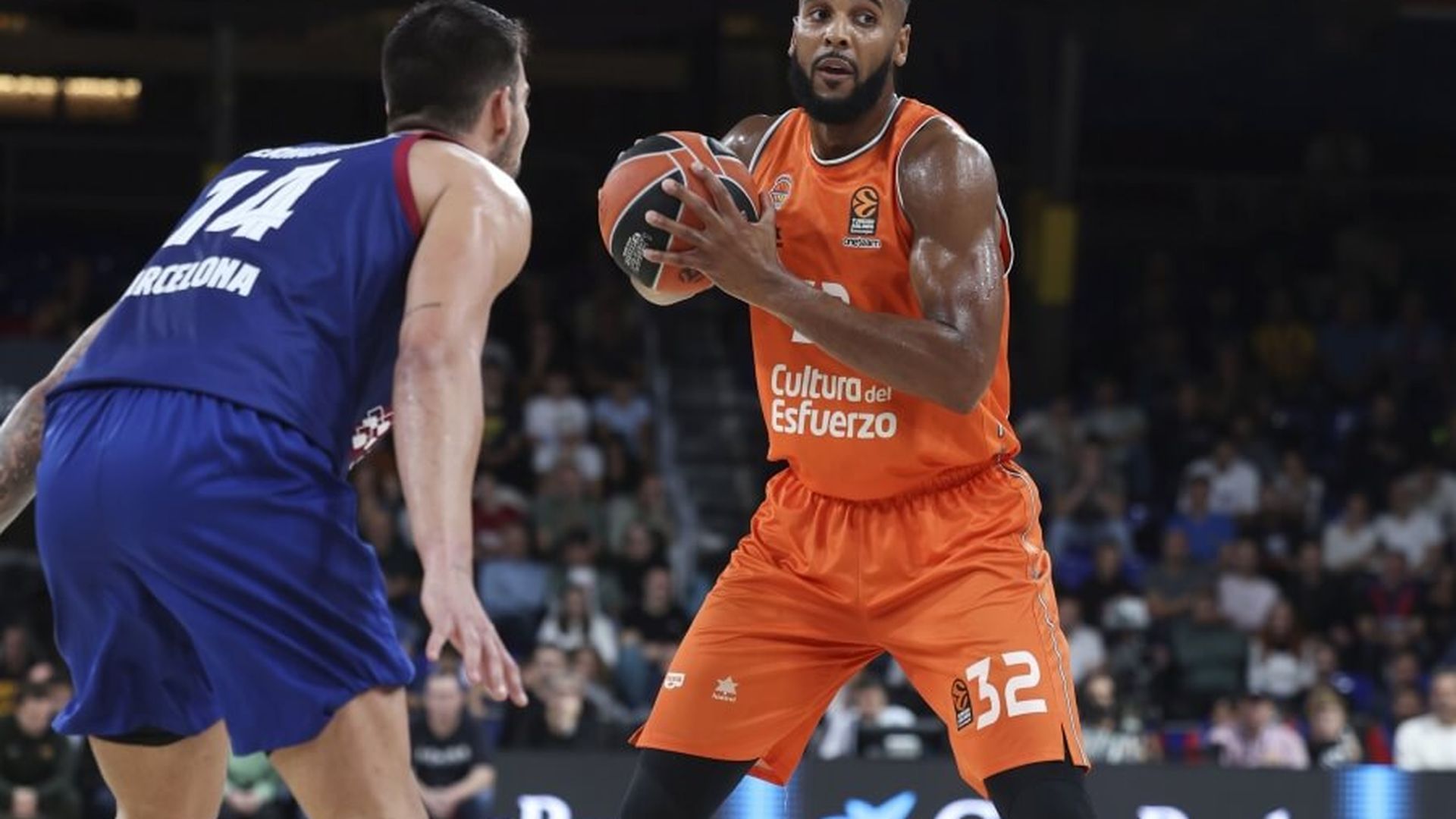 valencia_basket_recibe_al_barca_en_euroliga_en_la_fonteta_.jpg valencia_basket_recibe_al_barca_en_euroliga_en_la_fonteta_.jpg