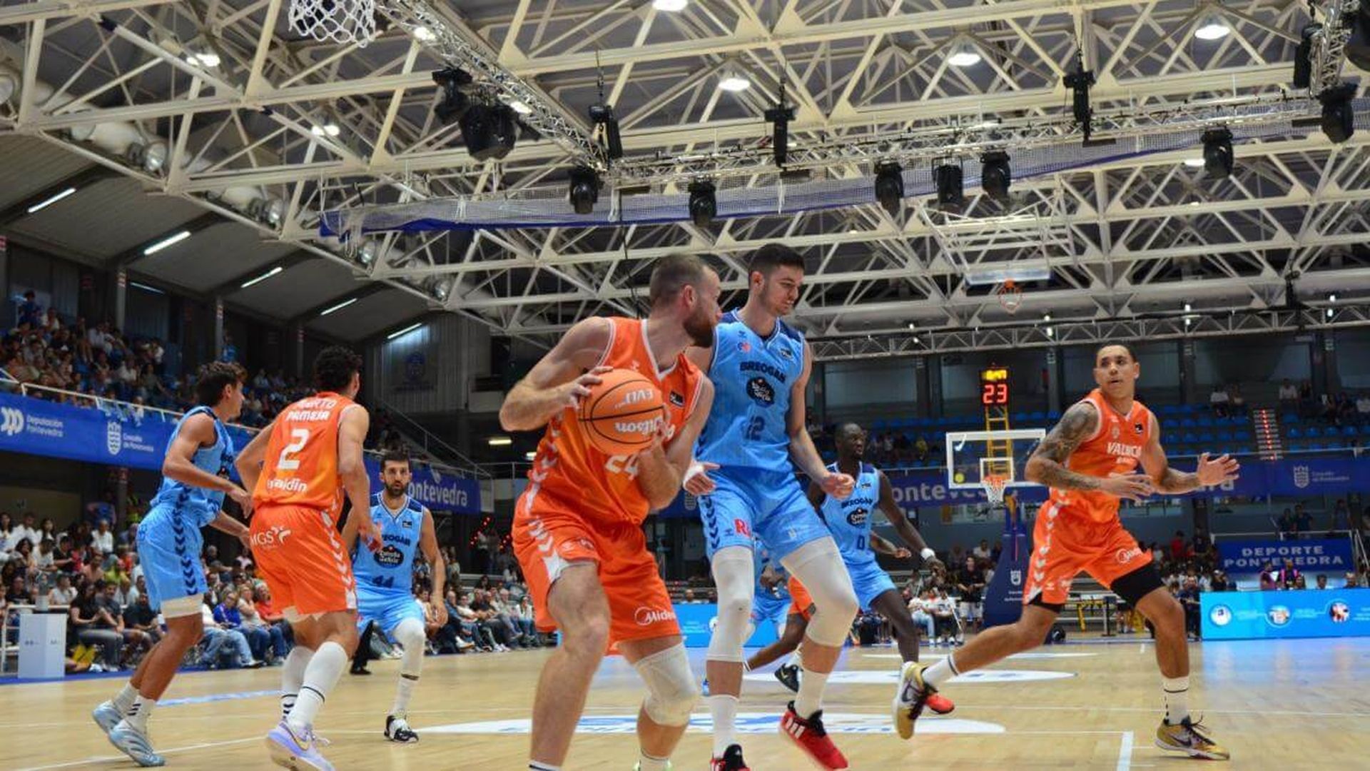 valencia_basket_repite_como_visitante_para_jugar_en_la_pista_del_rio_breogan_001.jpg valencia_basket_repite_como_visitante_para_jugar_en_la_pista_del_rio_breogan_001.jpg