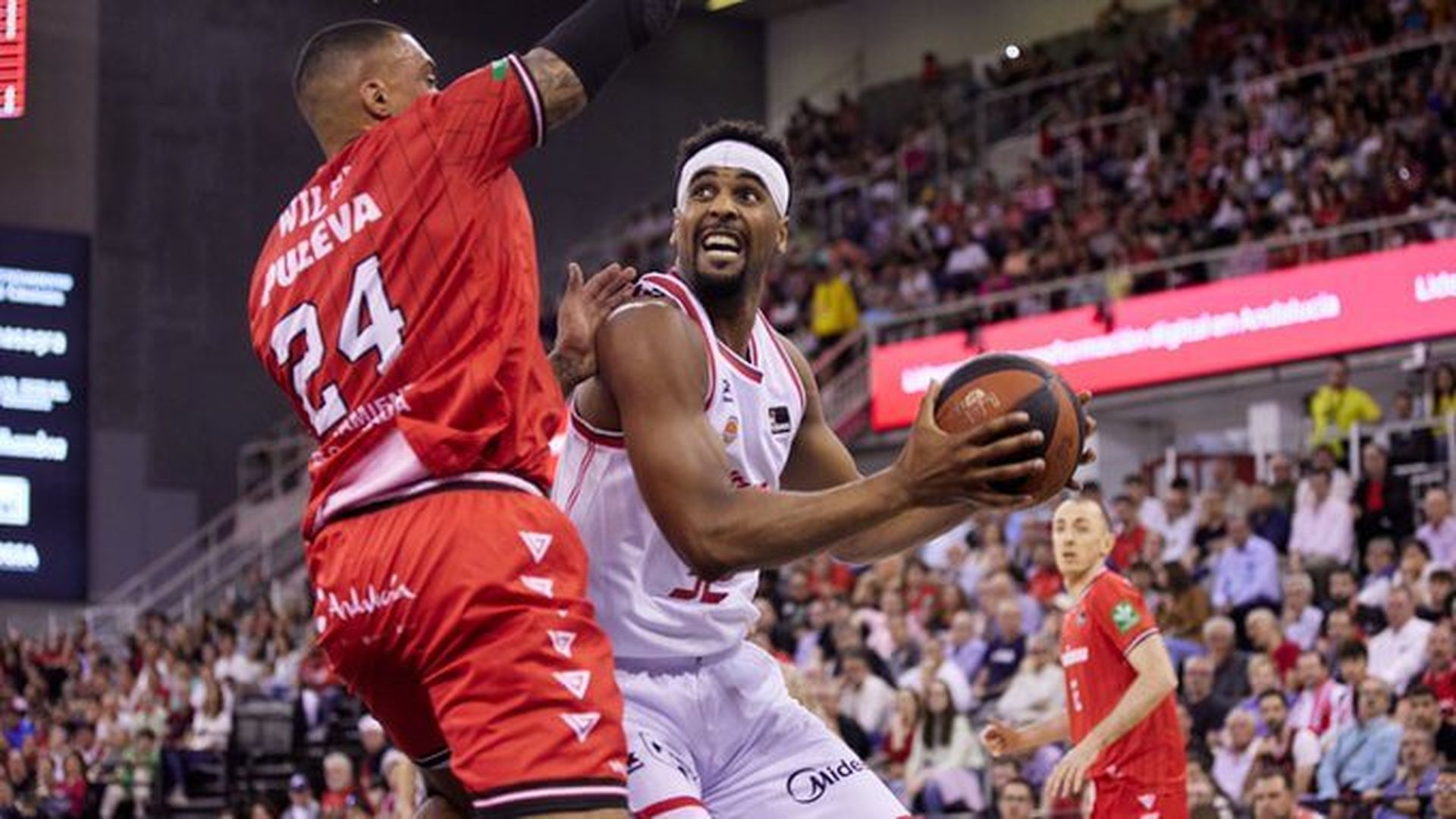 valencia_basket_sufre_pero_gana_en_granada_81_88_002.jpeg valencia_basket_sufre_pero_gana_en_granada_81_88_002.jpeg