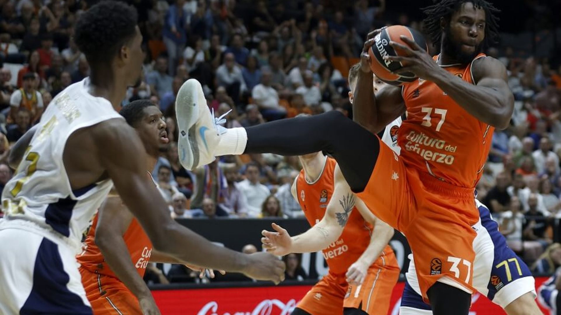valencia_basket_visita_el_fortin_del_fenerbahce_beko_istanbul.jpg