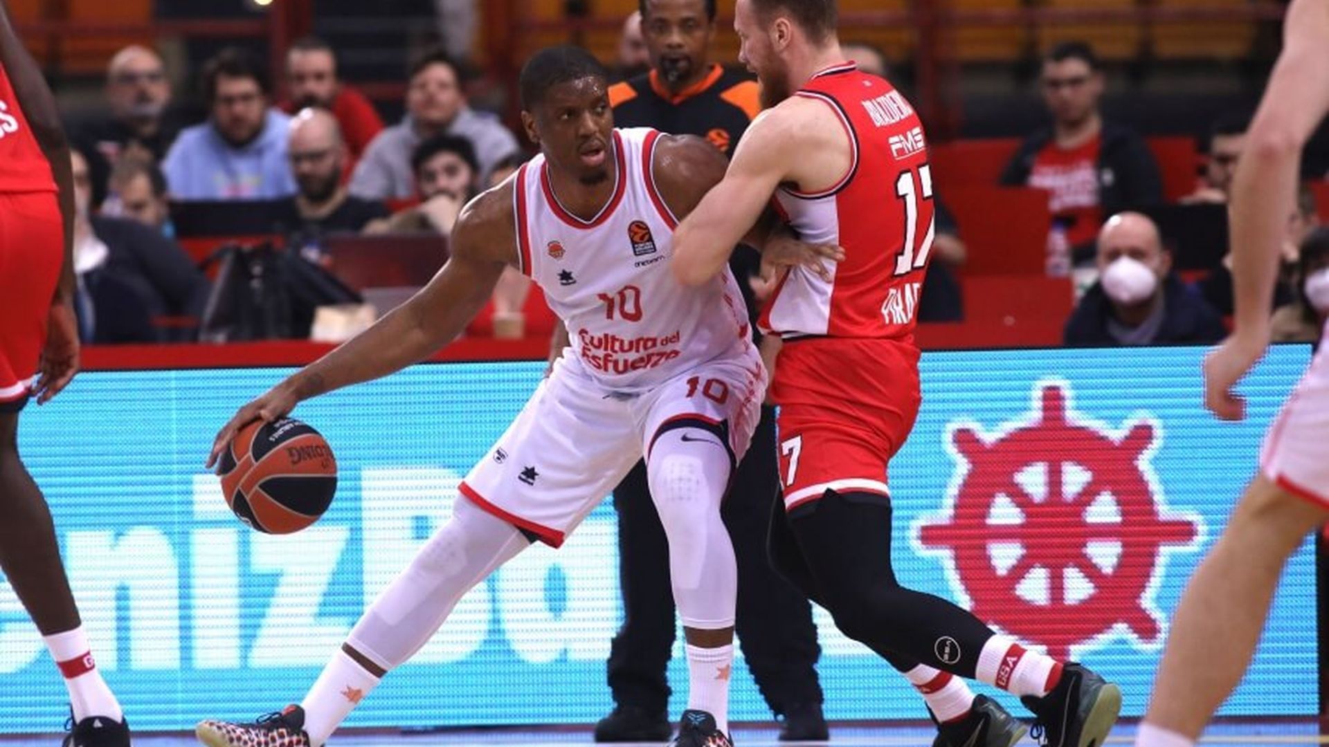 valencia_basket_vuelve_a_la_fonteta_buscando_su_primer_triunfo_local_ante_olympiacos_p_002.jpg valencia_basket_vuelve_a_la_fonteta_buscando_su_primer_triunfo_local_ante_olympiacos_p_002.jpg