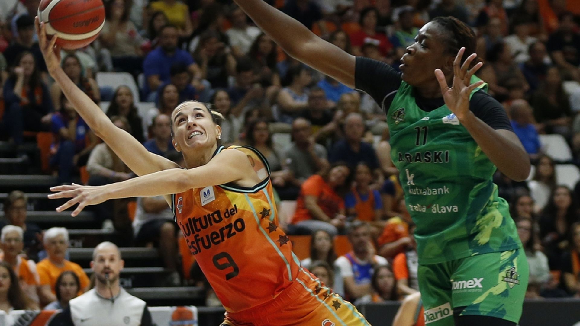 valencia_basket_vuelve_a_la_fonteta_para_enfrentarse_a_un_creciente_kutxabank_araski.jpg valencia_basket_vuelve_a_la_fonteta_para_enfrentarse_a_un_creciente_kutxabank_araski.jpg