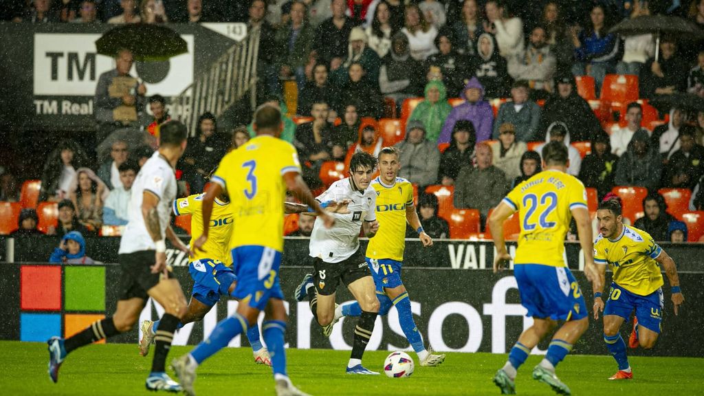 Valencia 2-0 Cádiz: Resumen del partido