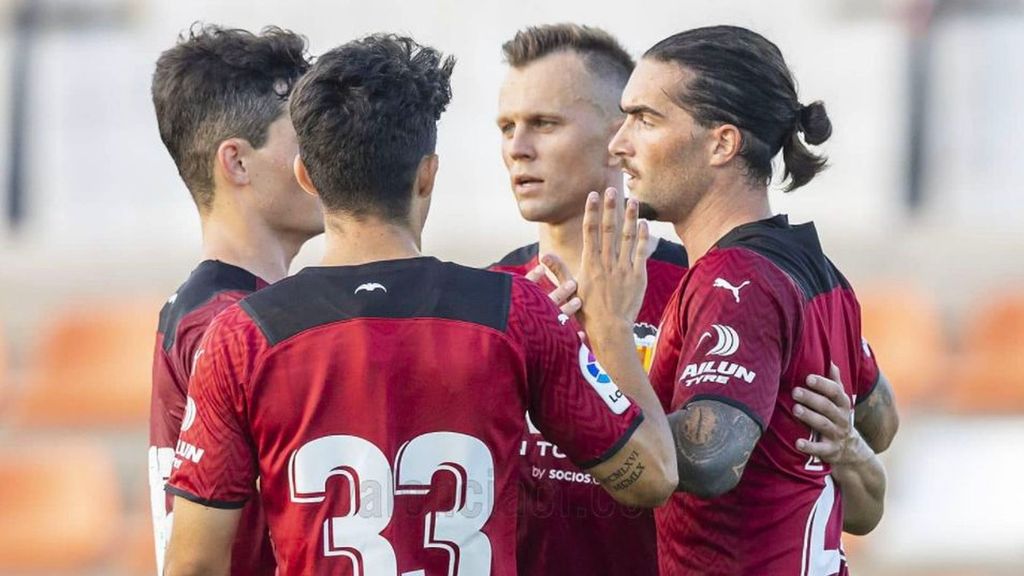 El resumen de la victoria del Valencia ante el Cartagena (3-2) en la pretemporada 21-22