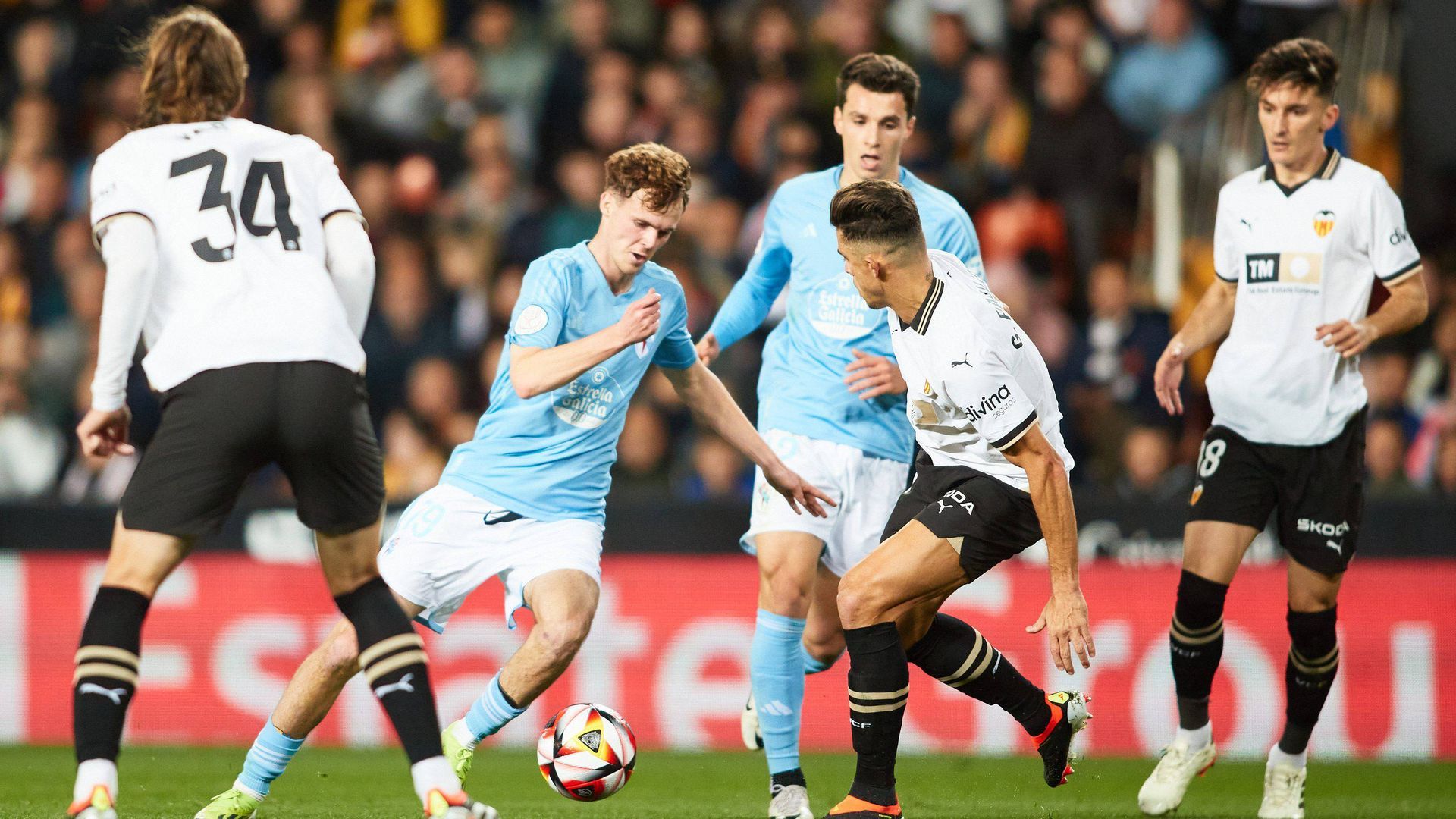 valencia_cf___celta_de_vigo_foto_cordon_press.jpg valencia_cf___celta_de_vigo_foto_cordon_press.jpg