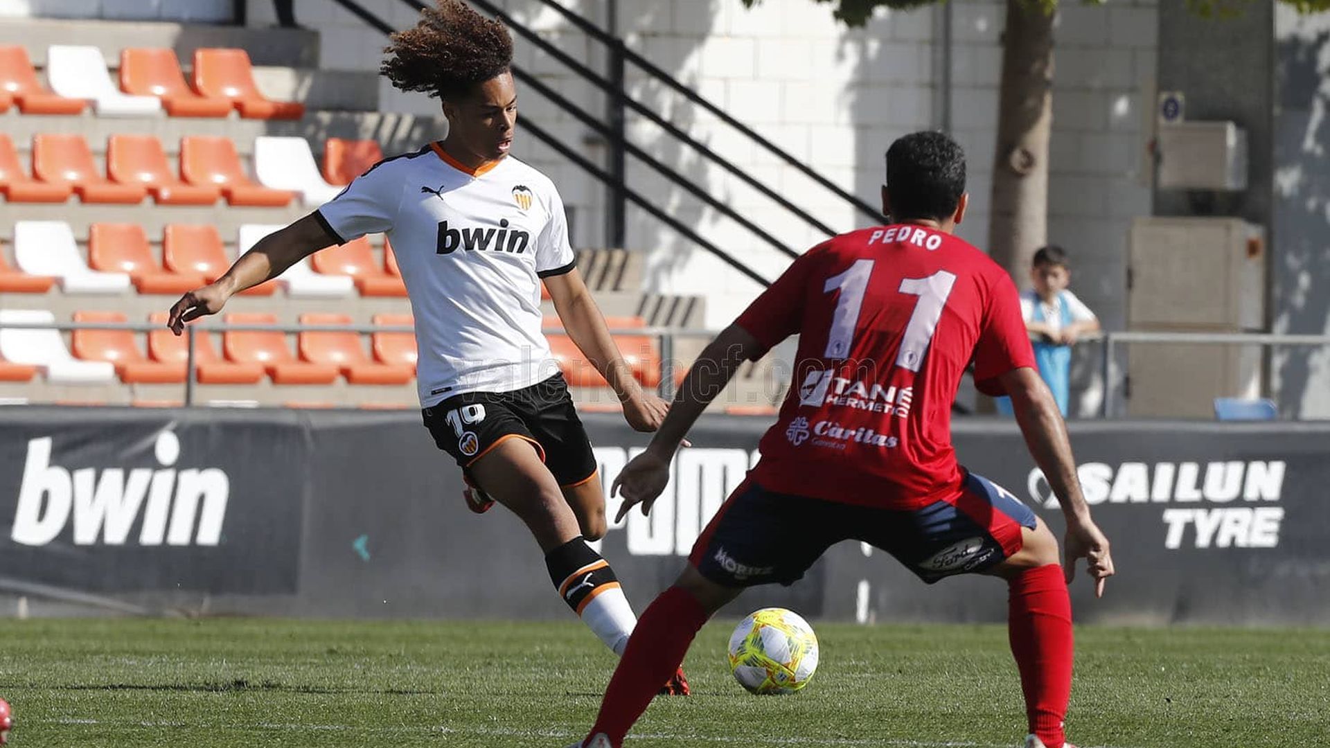 valencia_mestalla_2_2_ue_olot_foto_valencia_cf.jpeg