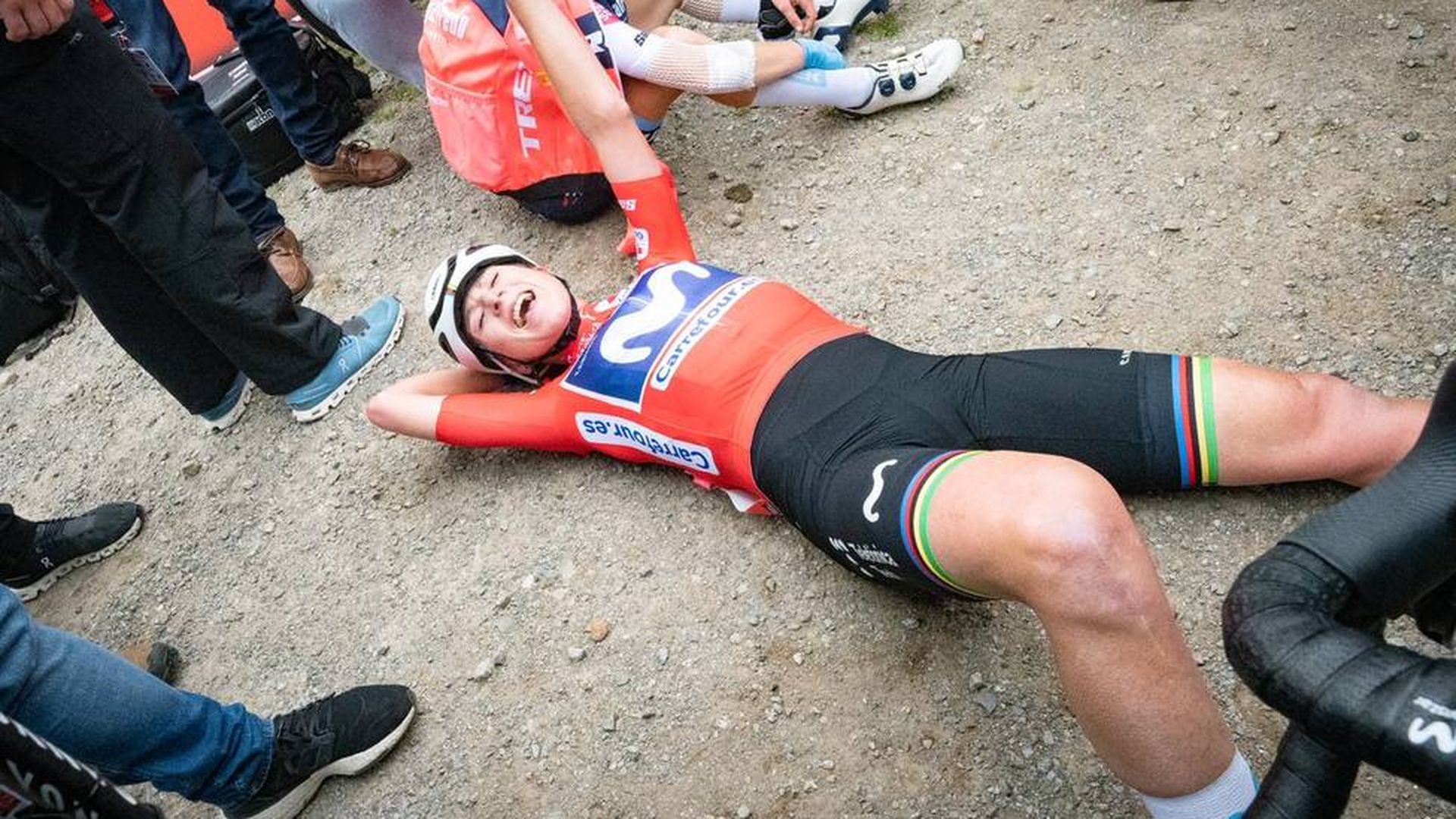 van_vleuten_salva_el_rojo_y_conquista_la_vuelta_femenina_foto_la_vuelta_001.jpg van_vleuten_salva_el_rojo_y_conquista_la_vuelta_femenina_foto_la_vuelta_001.jpg