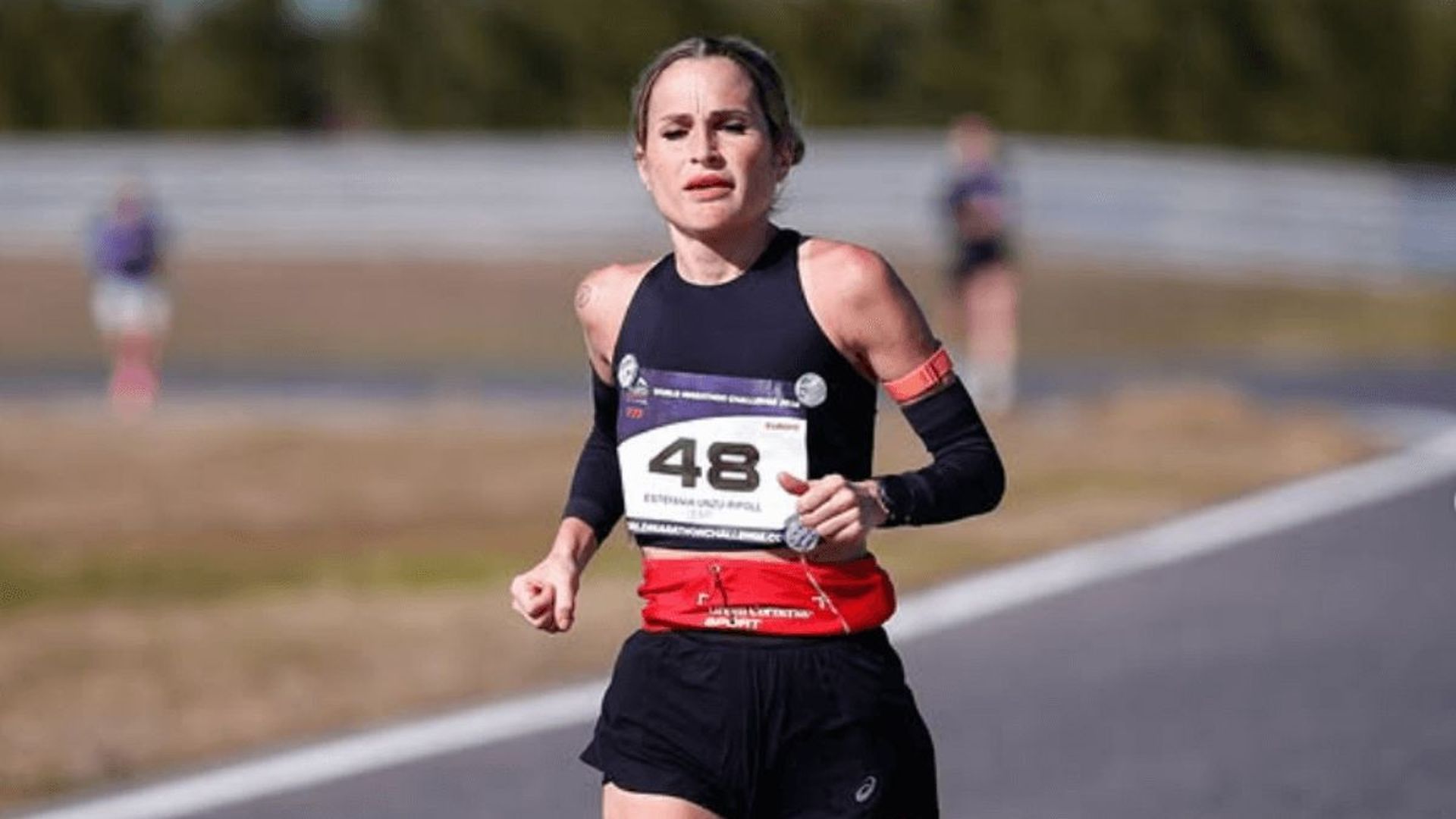 verdeliss_en_uno_de_los_7_maratones_en_7_dias_foto__verdeliss.png verdeliss_en_uno_de_los_7_maratones_en_7_dias_foto__verdeliss.png